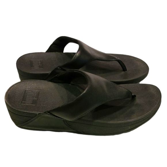 FitFlop Lulu Black Leather Sandal | 8 | EUC | MSRP $85 - Picture 2 of 9